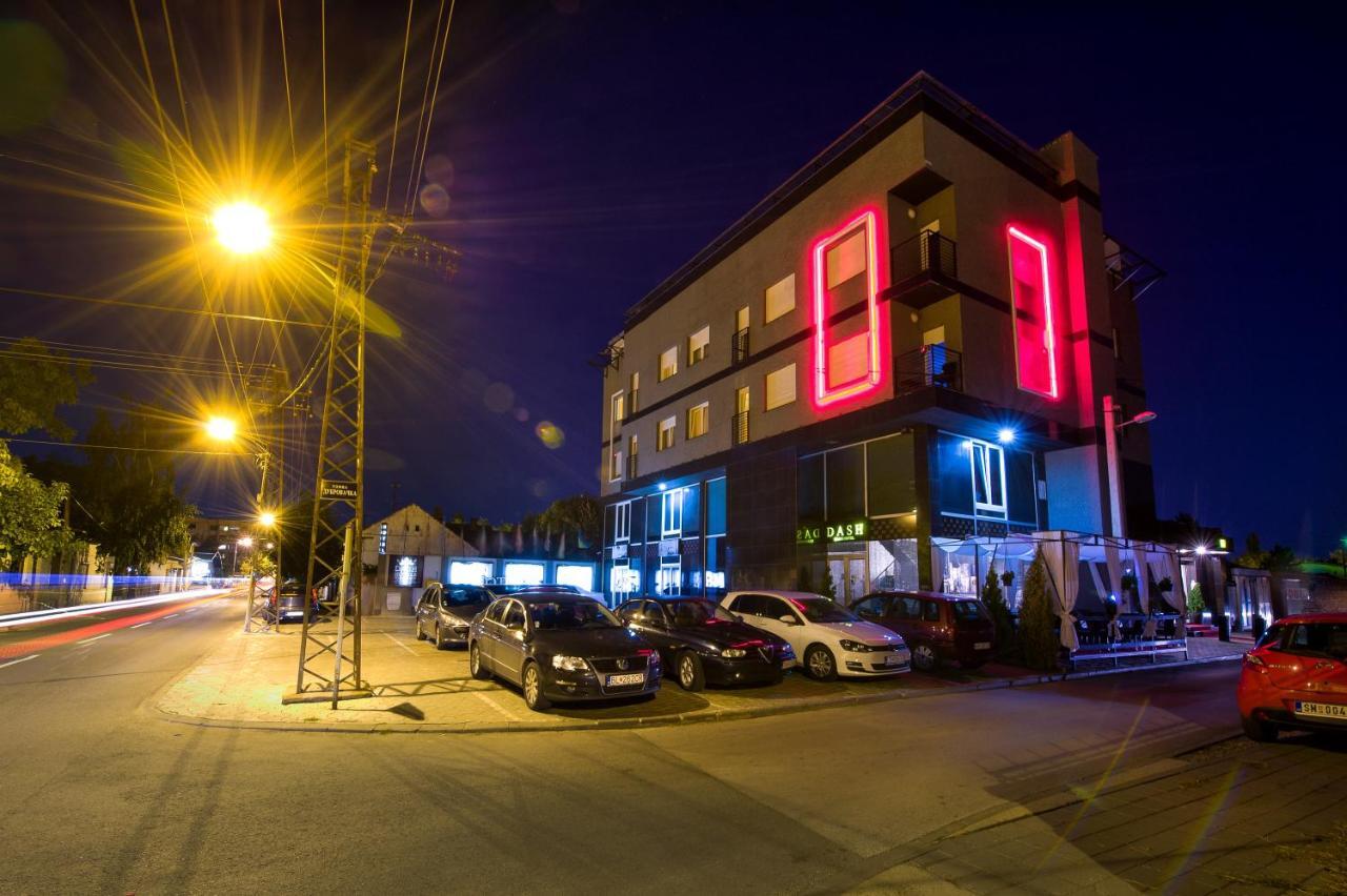 Garni Hotel Dash Novi Sad Exterior photo